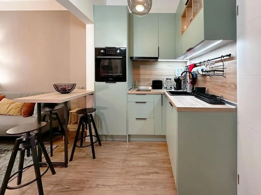 Urban Heaven Hideout, Cozy Condo In Prime Center location